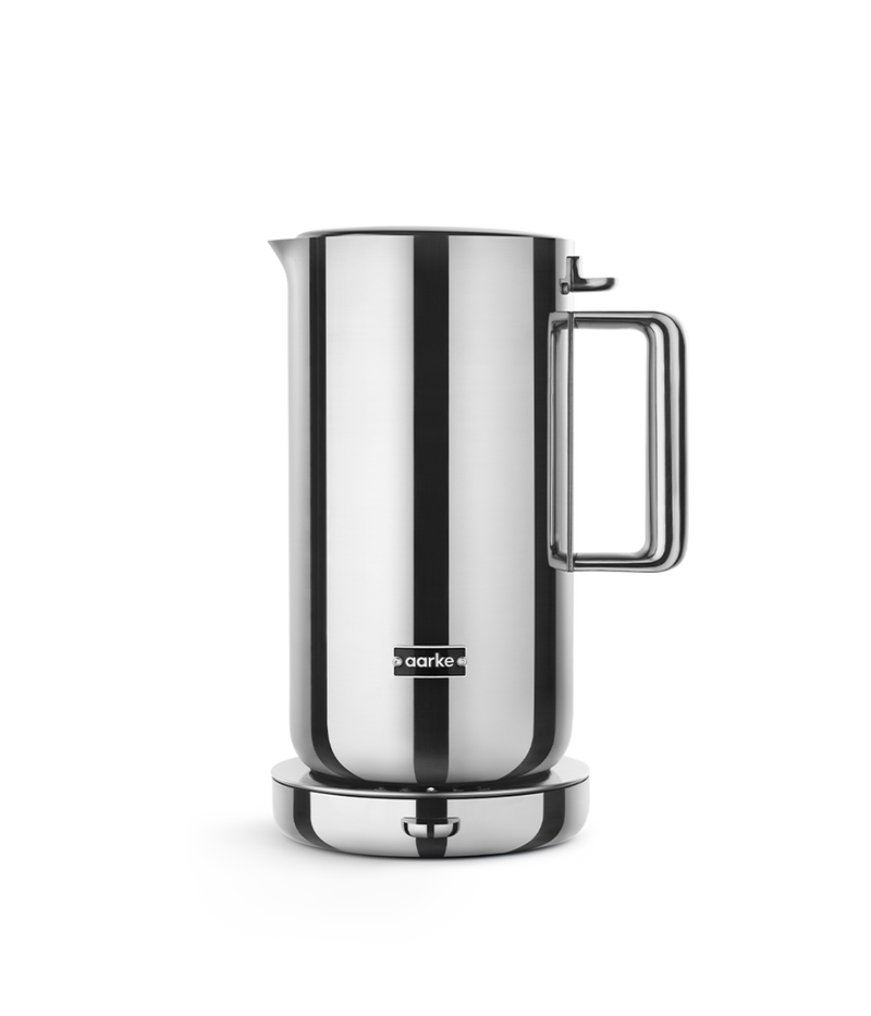 Front view of the Aarke kettle in polished stainless steel.