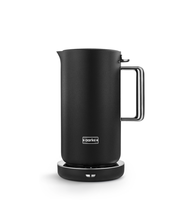 Front view image of the Aarke kettle in Matte black.