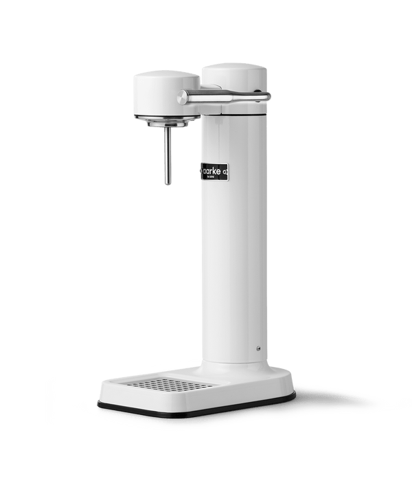 【新品未開封】Aarke Carbonator 3 ホワイト ボトル付きアールケ Amazon | aarke (アールケ) カーボネーター 3 (マットホワイト