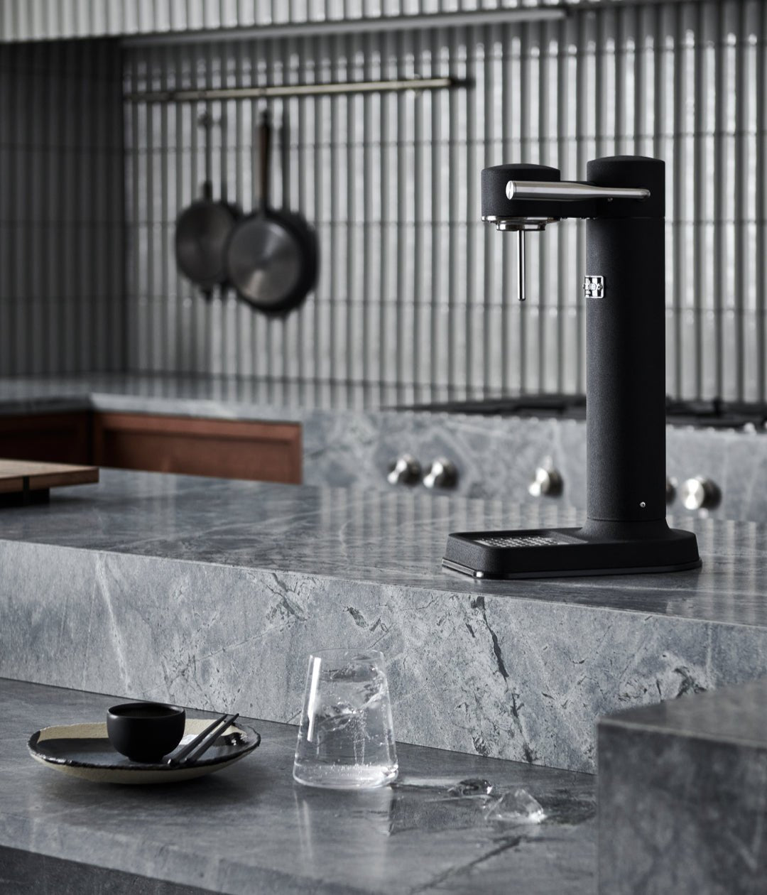 Yuki 箱付き美品 aarke Carbonator 3 マットブラック Aarke Carbonator 3 Matte Black Re-Crafted - Sparkling Water Maker