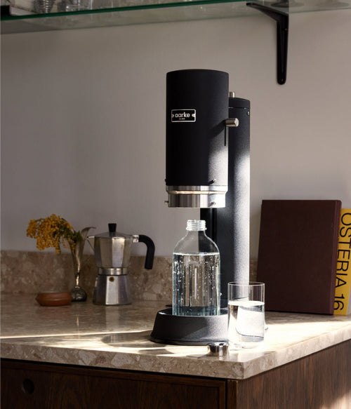 Carbonator Pro Matte Black Starter Kit - Aarke AB - Sparkling water maker